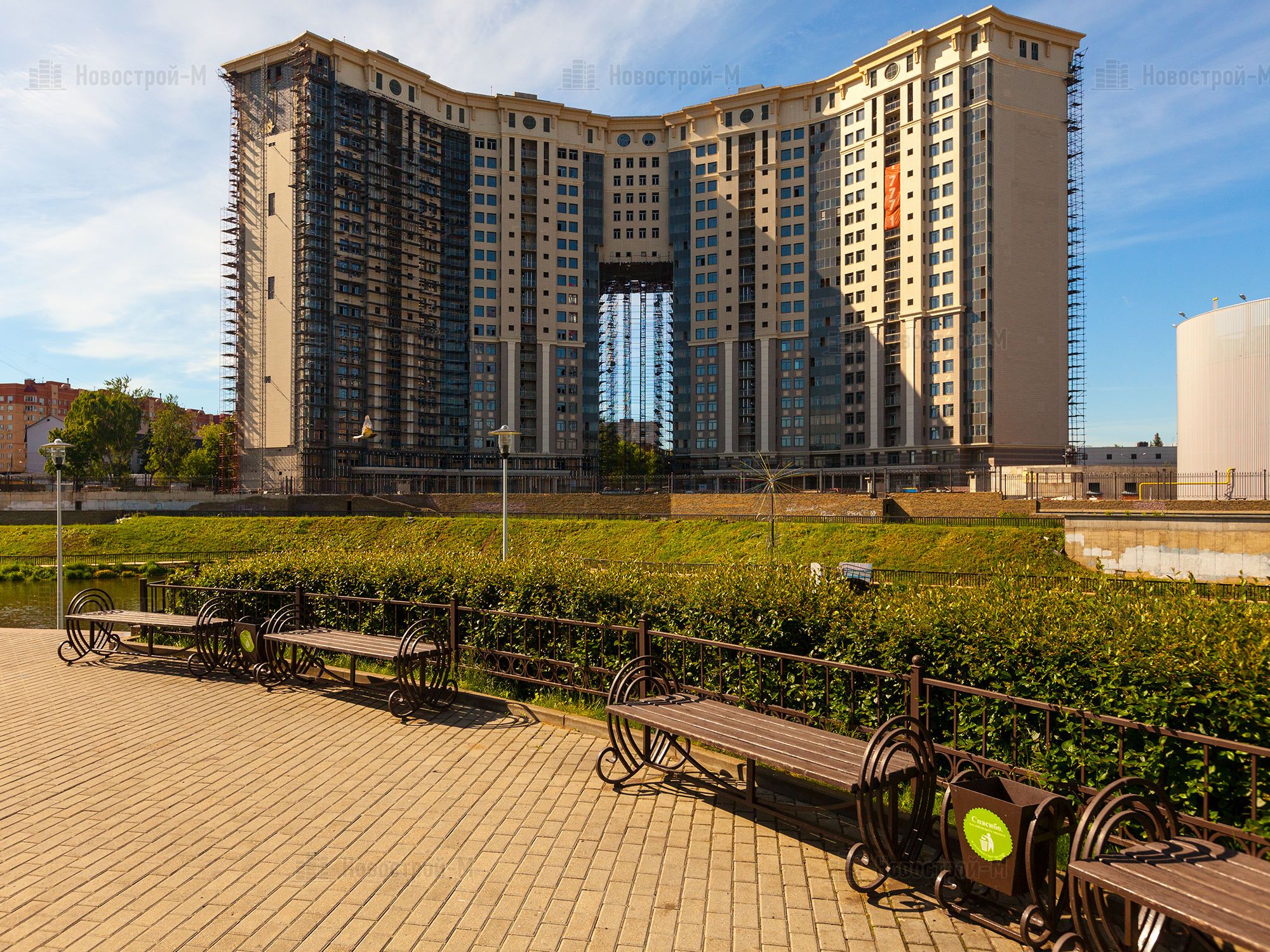 Купить квартиру в ЖК «Дом на Набережной» (ЖК «Astrum Residence») в Москве